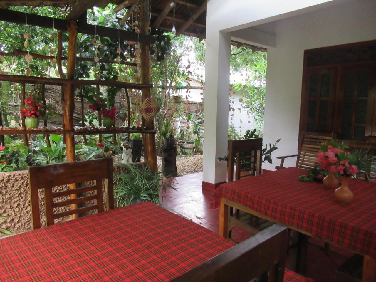 Timasha Home Stay Tangalle Eksteriør billede